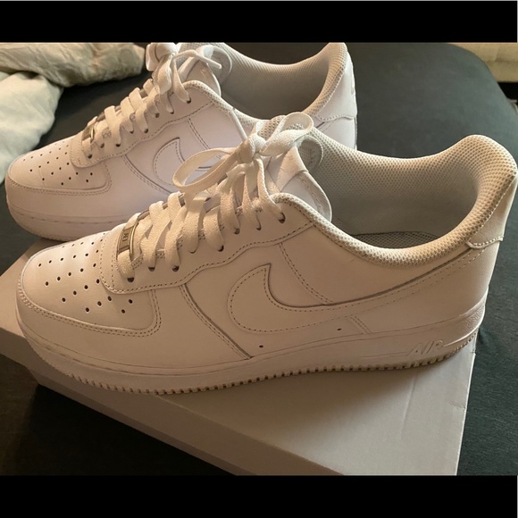 Air Force 1 - Picture 4 of 7